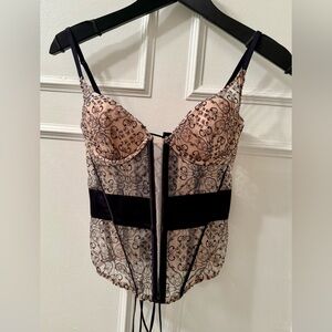 Victoria Secret Elegant Nude and Black Lace Bustier